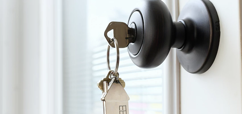 Bifold Door Knob Replacement in Jamul, California