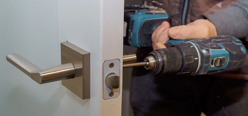 Broken Door Handle Lock Repair in Jamul, California